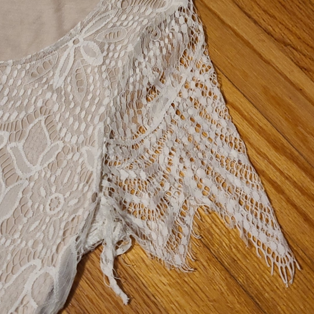 BKE lacey blouse - Picture 2 of 4